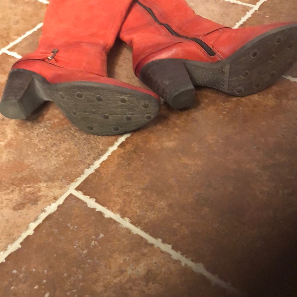 Red Winter Boots - Picture 3 of 5